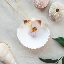 Ladda upp bild till gallerivisning, Unique and minimalist 80 cm long Kunzite necklace. Presented in a shell on a beach
