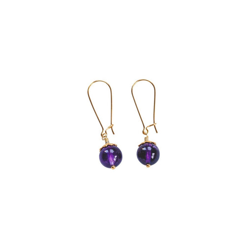 Elegant long Amethyst earrings with details in 18k gold-plated 925 sterling silver. 