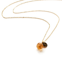 Load image into Gallery viewer, Elegant 80 cm long Citrine necklace with details in 18k gold-plated 925 sterling silver.
