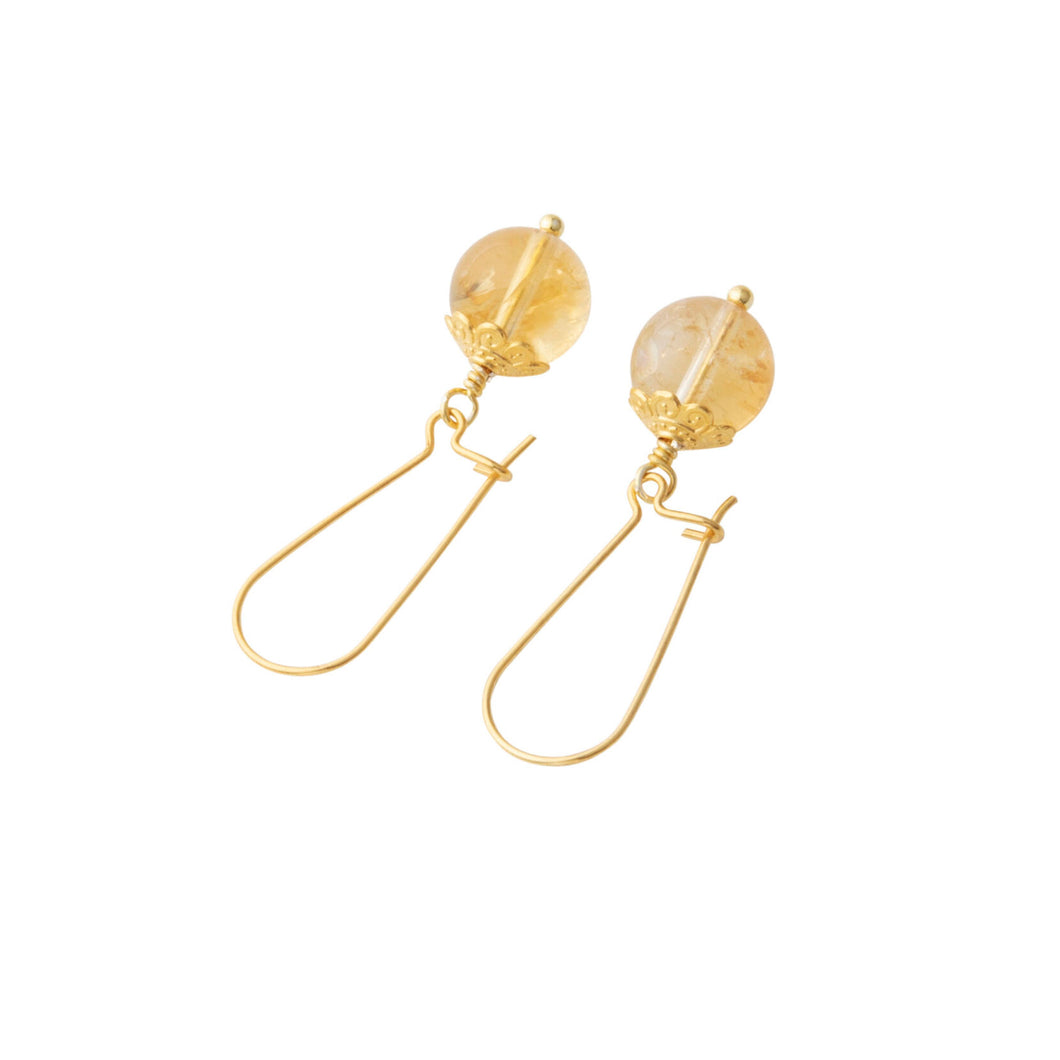 Elegant Citrine earrings with details in 18k gold-plated 925 sterling silver.