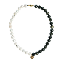Ladda upp bild till gallerivisning, Choker pearl collier necklace. Handknotted pearl collier necklace with half in pearls and the other half in shimmering gold sheen obsidian gemstones. Details in 18k gold plated sterling silver.
